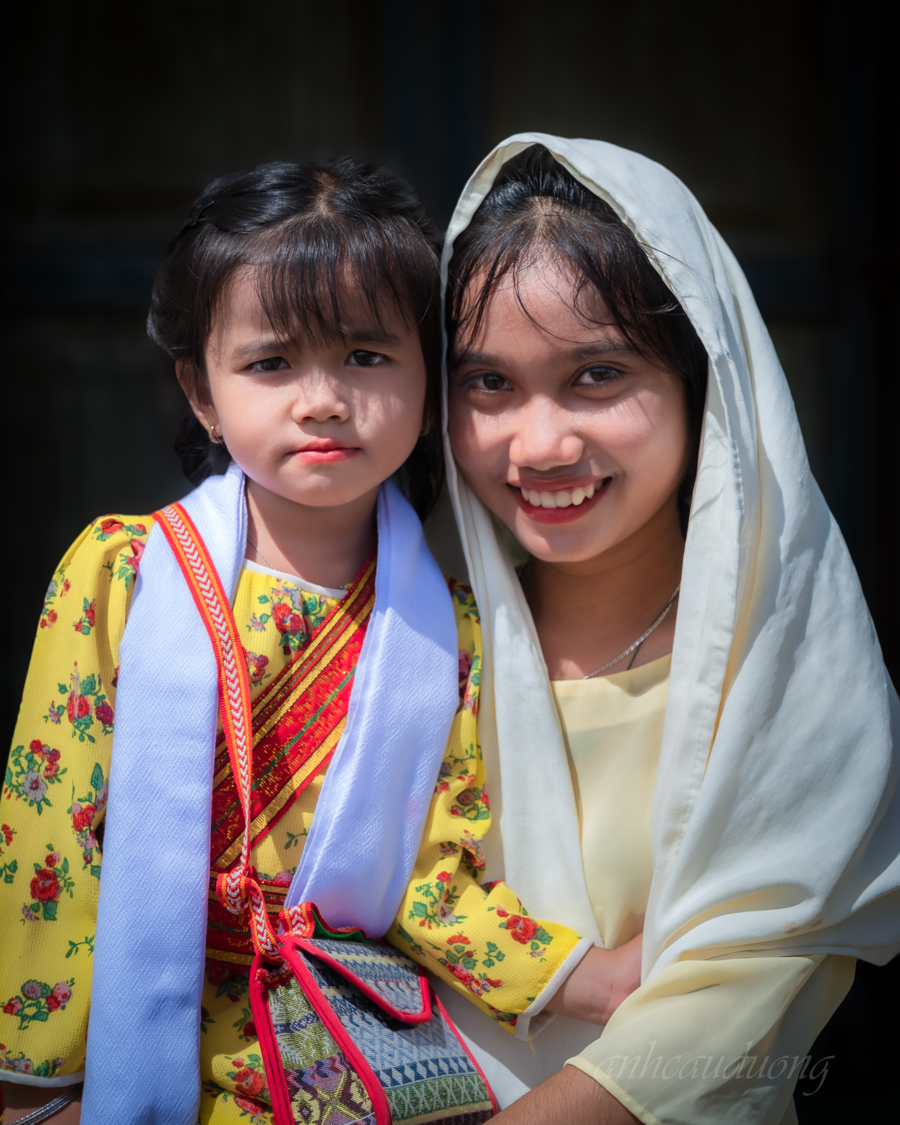 Hai chị em người Chăm