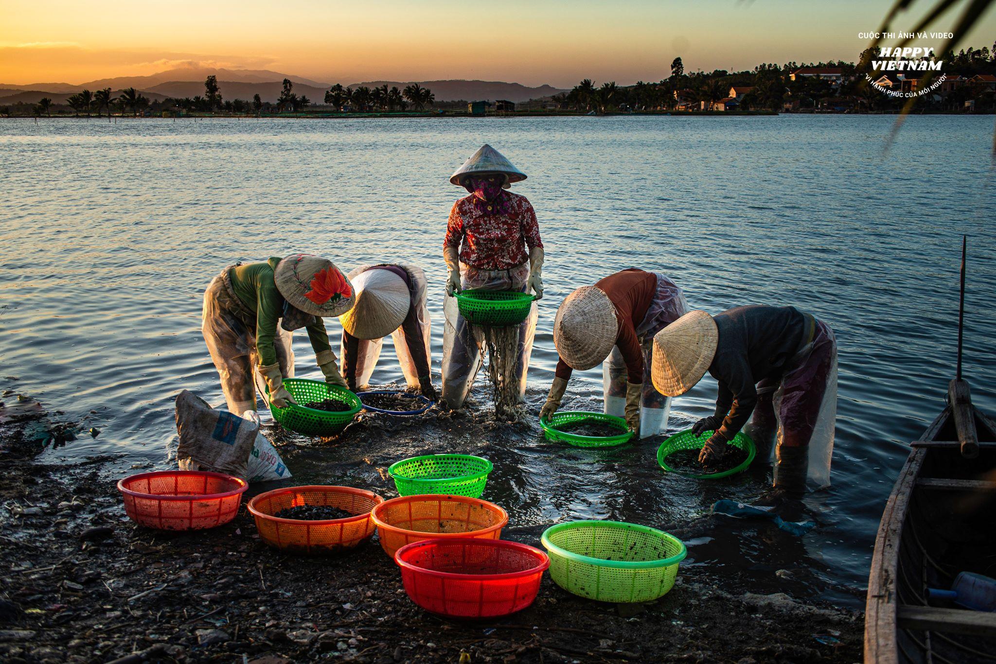 Hạnh phúc trên sông