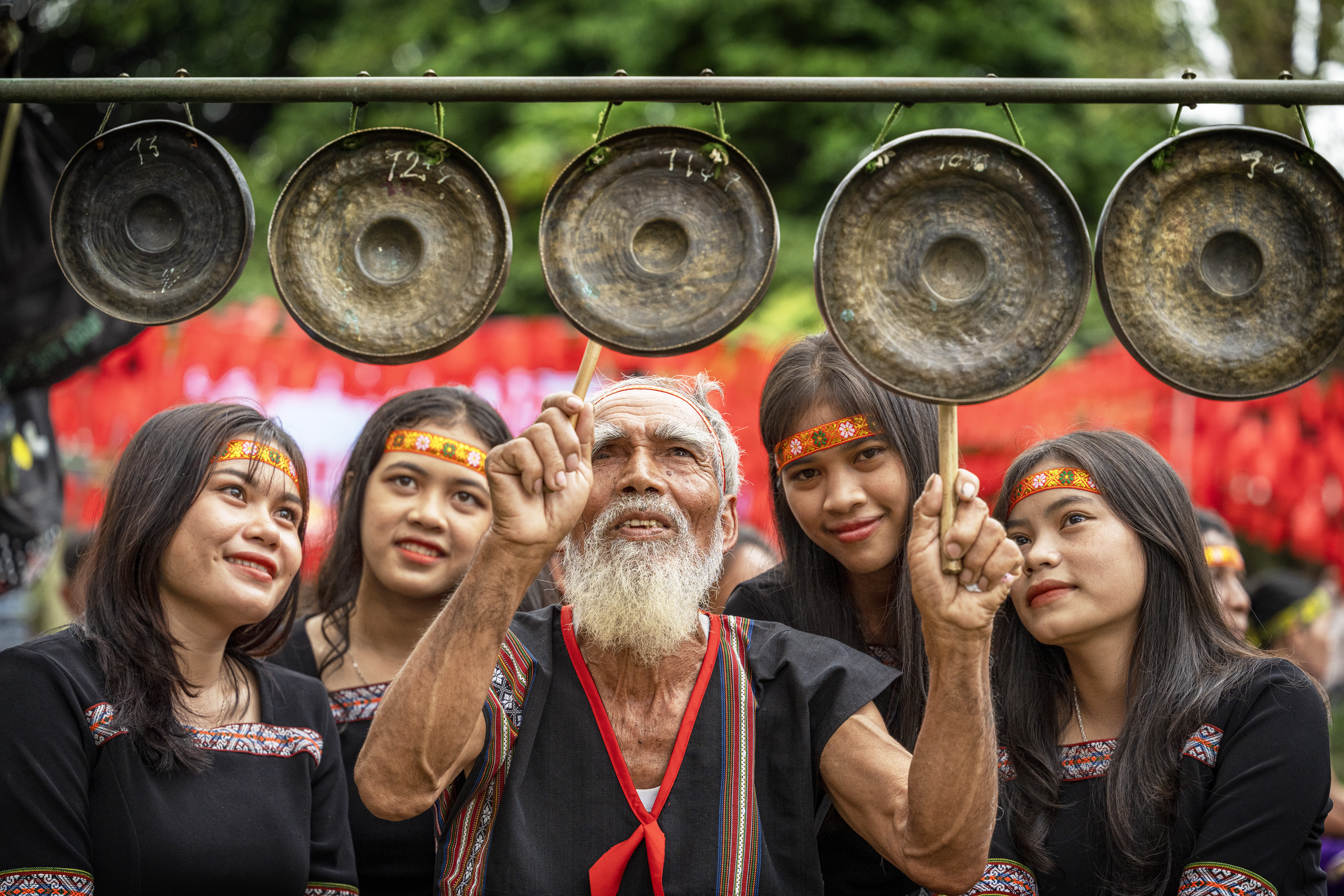 Âm vang cồng chiêng