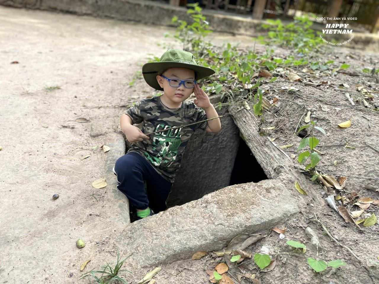 Chú bộ đội tí hon