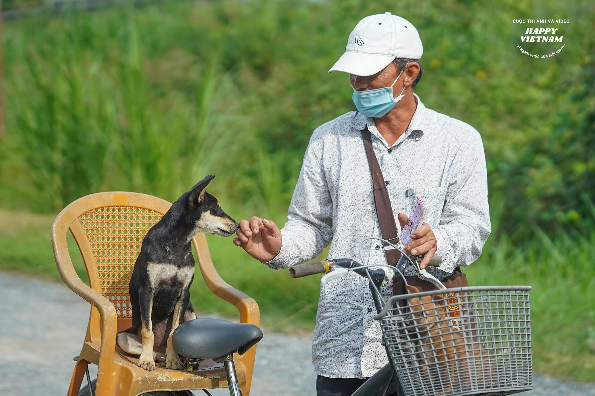 Tình người
