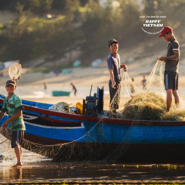 Nụ cười kéo lưới