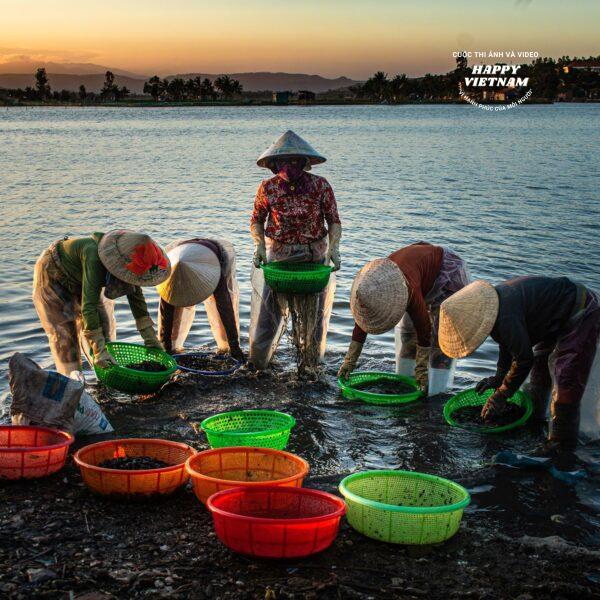 Hạnh phúc trên sông