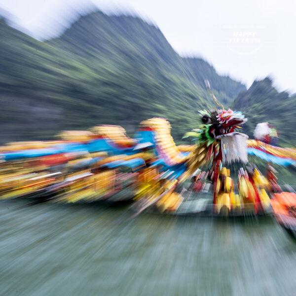 Rước rồng trong lễ hội truyền thống